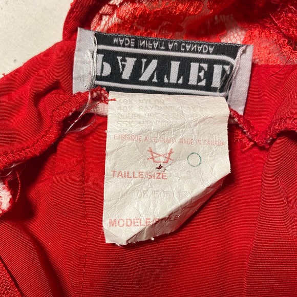 Vintage Early 80s Fire Red Open Back Lace Dress - Picture 8 of 9